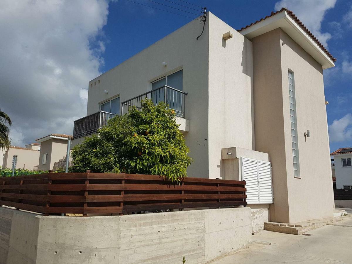 Loucas Townhouse Hébergement de vacances *